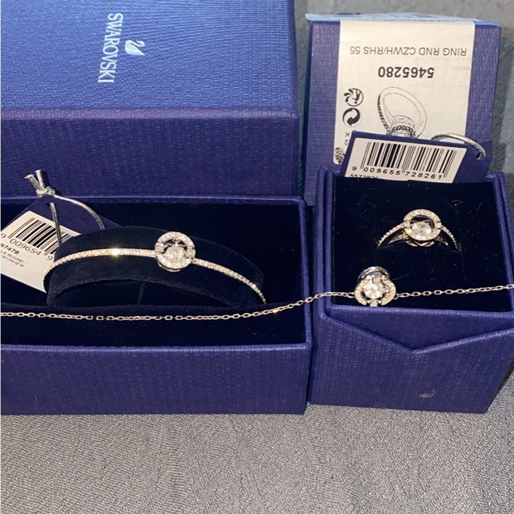 Swarovski Silver Ring Set With Clear Crystals - image 1